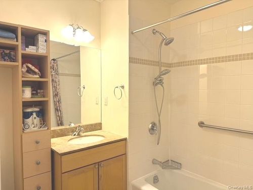 apt-605-543 Main St, New Rochelle, NY, 10801-7266 | Card Image