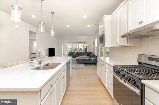 46410 Blackrock Summit Ter, Townhouse with 3 bedrooms, 3 bathrooms and null parking in STERLING VA | Image 7