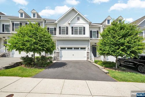 6 Hickory Ct, Cedar Grove, NJ, 07009-2310 | Card Image