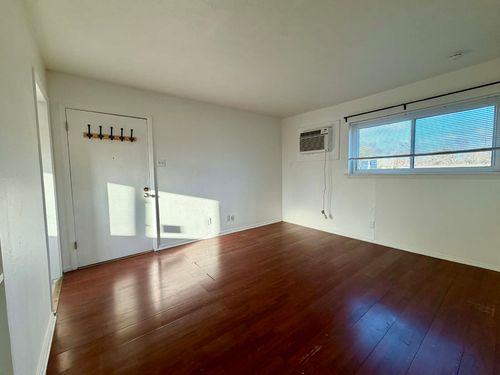 321 La Salle Dr, Richardson, TX, 75081-6024 | Card Image