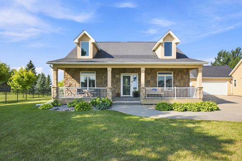 823 Birdie, Mapleton, ND, 58059-4029 | Card Image