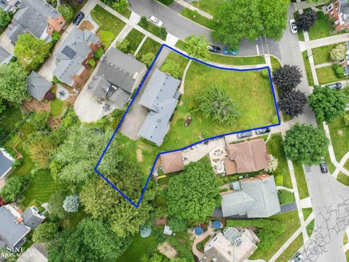 276 Lewiston Rd, Grosse Pointe Farms, MI, 48236-3449 | Card Image