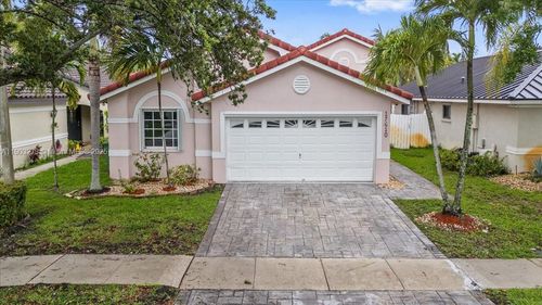 17610 Sw 4th Ct, Pembroke Pines, FL, 33029-4014 | Card Image