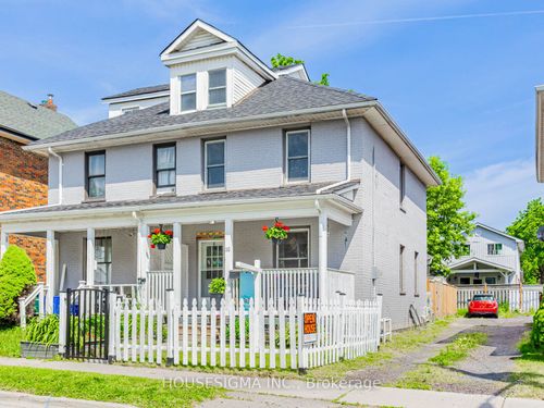 110 Agnes St, Oshawa, ON, L1G1V4 | Card Image