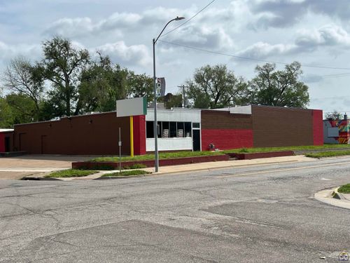 124 Nw Gordon St, Topeka, KS, 66608-1367 | Card Image