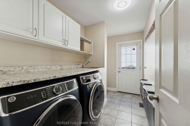 1426 Larkhaven Cres, House other with 3 bedrooms, 4 bathrooms and 4 parking in Orleans ON | Image 15