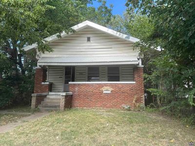 631 Sw Lindenwood Ave, House other with 4 bedrooms, 1 bathrooms and null parking in Topeka KS | Image 1