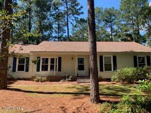 1760 E Indiana Ave, Southern Pines, NC, 28387-7222 | Card Image