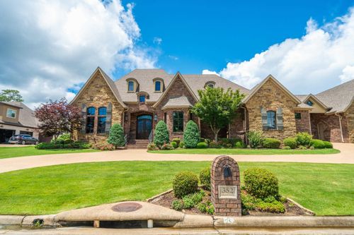 352 Arlington Park Court, Hot Springs, AR, 71901 | Card Image