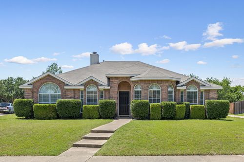319 Woodglen Dr, Murphy, TX, 75094-4432 | Card Image