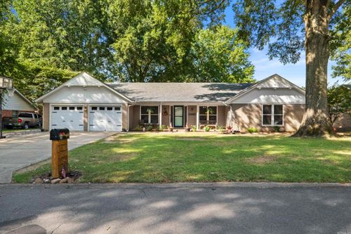 9 White Oak Dr, Conway, AR, 72034-3427 | Card Image