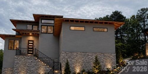 138 Broken Arrow Dr, Statesville, NC, 28677-9607 | Card Image