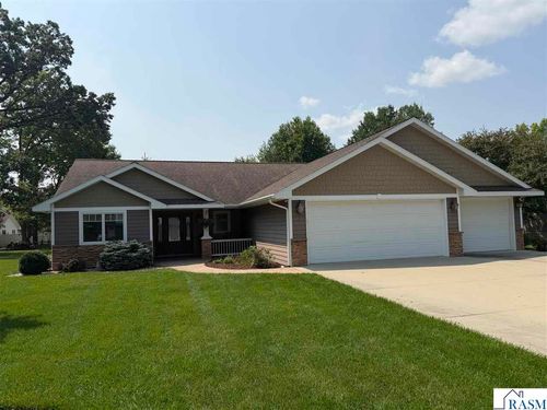 812 Summit Ave, New Ulm, MN, 56073-3634 | Card Image
