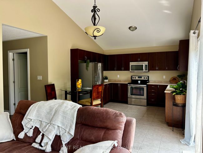 36 White Hart Lane, House other with 3 bedrooms, 2 bathrooms and 4 parking in Hastings ON | Image 8