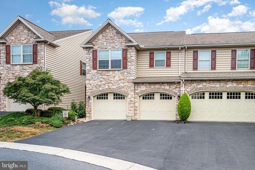 2013 Golden Ct, MECHANICSBURG, PA, 17055-6568 | Card Image
