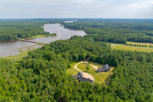 400 Gulf Road Road, Dover, NH, 03820 | Card Image