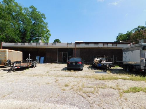 1100 Reynolds St, Springhill, LA, 71075-3618 | Card Image