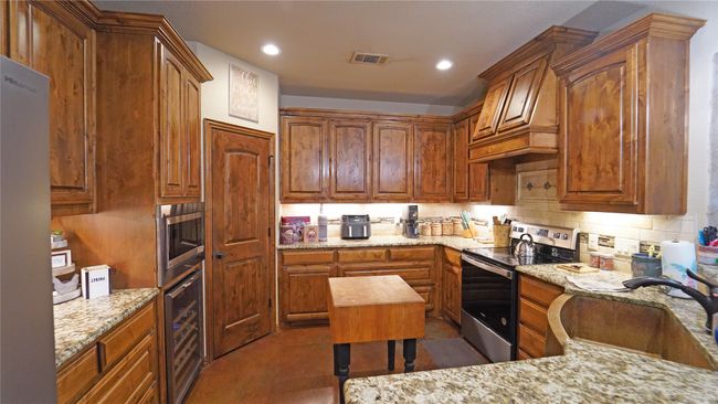 2505 Lazy Bend Rd, Home with 5 bedrooms, 3 bathrooms and null parking in Brock TX | Image 8