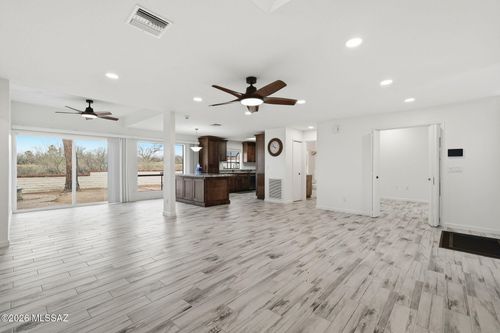 1183 Circulo Canario, Rio Rico, AZ, 85648-3353 | Card Image