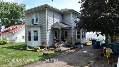 8515 Blocher St, Millington, MI, 48746-5100 | Card Image