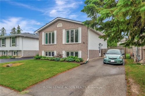 31 Osijek Cres, Brantford, ON, N3P1Z4 | Card Image