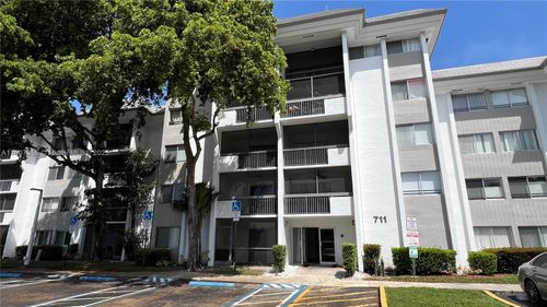 apt-415-711 N Pine Island Rd, Plantation, FL, 33324-1320 | Card Image