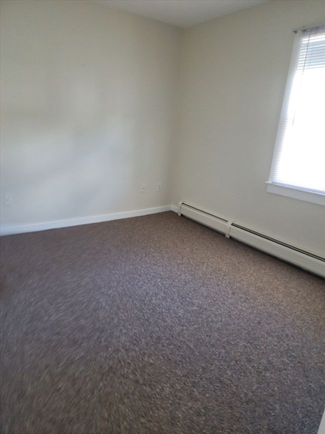 2 - 125 Center St, Condo with 3 bedrooms, 2 bathrooms and 2 parking in Lee MA | Image 8