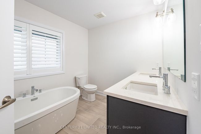 323 Mullighan Gdns, House other with 4 bedrooms, 4 bathrooms and 2 parking in Peterborough ON | Image 25