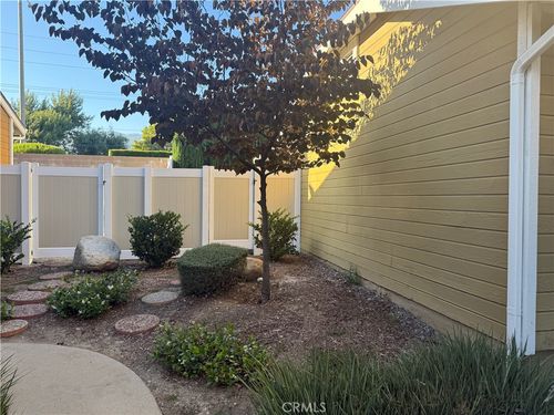 733 Lander Cir, Claremont, CA, 91711 | Card Image