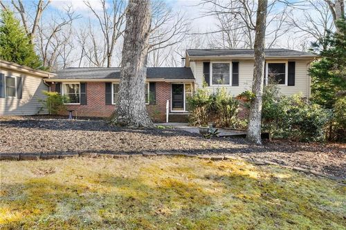 825 Beverly Dr, Gainesville, GA, 30501-2105 | Card Image