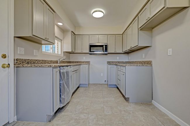 10) Kitchen (5) | Image 42