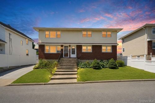 83 Louis Ave, Elmont, NY, 11003-1236 | Card Image