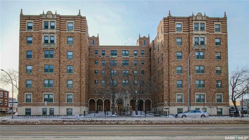 212-2305 Victoria Avenue, Regina, SK, S4P0S7 | Card Image