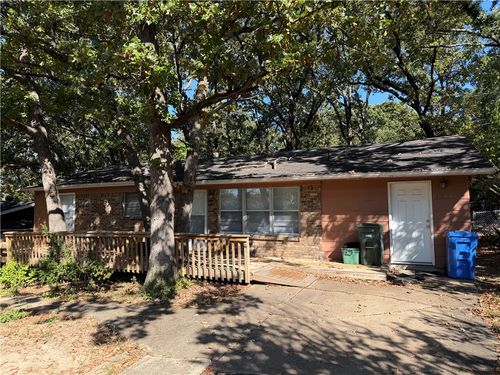 1244 Oak Avenue, Fayetteville, AR, 72703 | Card Image