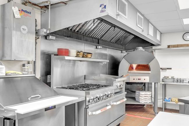 1110 kitchen 3 | Image 16