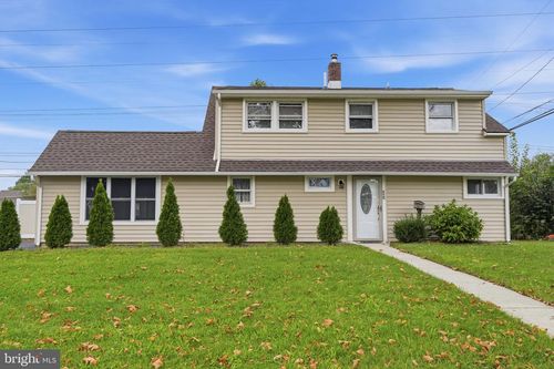 56 N Northpark Drive, LEVITTOWN, PA, 19054 | Card Image