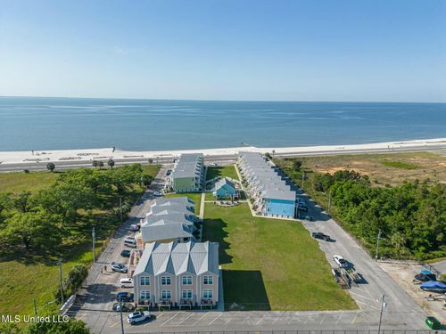 117-1515 E Beach Blvd, Pass Christian, MS, 39571-4916 | Card Image