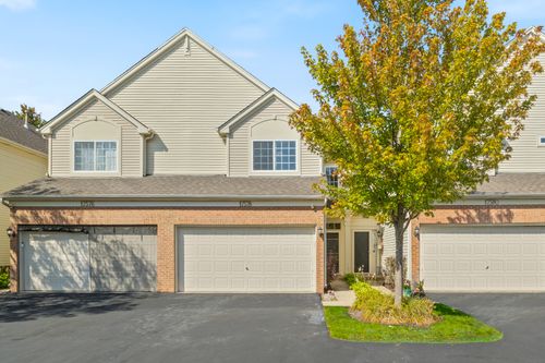 17578 S Gilbert Dr, Lockport, IL, 60441-1114 | Card Image
