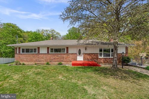 613 Broad Creek Dr, FORT WASHINGTON, MD, 20744-5806 | Card Image