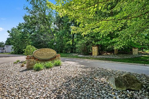 00 Deer Ridge Trl, Holly, MI, 48442 | Card Image