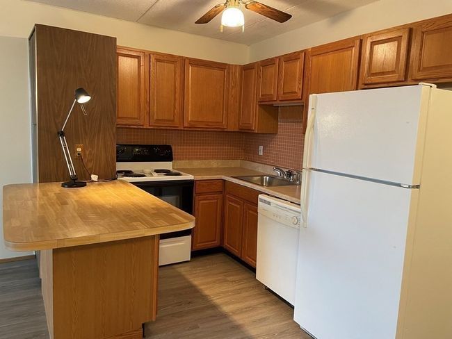 APT-522 - 200 Swanton St, Condo with 1 bedrooms, 1 bathrooms and 1 parking in Winchester MA | Image 5
