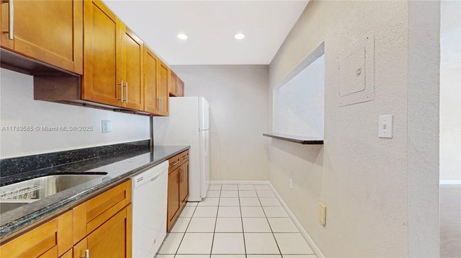 201-CC - 13934 Sw 90 Th Ave, Condo with 1 bedrooms, 1 bathrooms and null parking in Miami FL | Image 7
