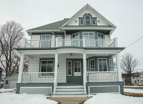 523 2nd St Nw, Waverly, IA, 50677-2627 | Card Image