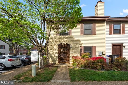 4125 11th Pl N, Arlington, VA, 22201-4688 | Card Image