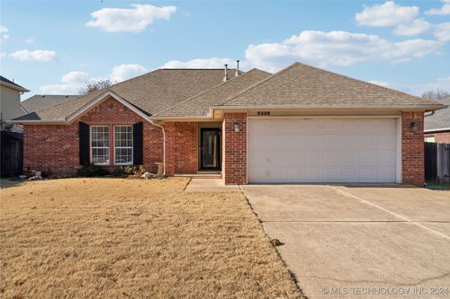 9308 S 88th Eastplace, Tulsa, OK, 74133 | Card Image