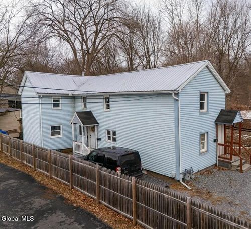 7 Lincoln Ave, Fort Edward, NY, 12828-1637 | Card Image
