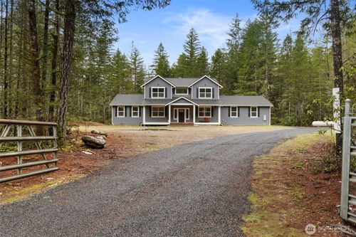 101 Ne Anvil Ln, Belfair, WA, 98528-5581 | Card Image