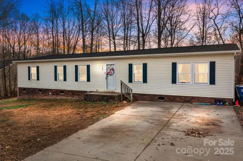 108 Sunwood Ct, Statesville, NC, 28625-8294 | Card Image