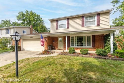 14147 Barbara Avenue, Livonia, MI, 48154 | Card Image