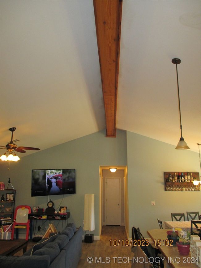 31634 Highway 7, House other with 3 bedrooms, 2 bathrooms and null parking in Davis OK | Image 19
